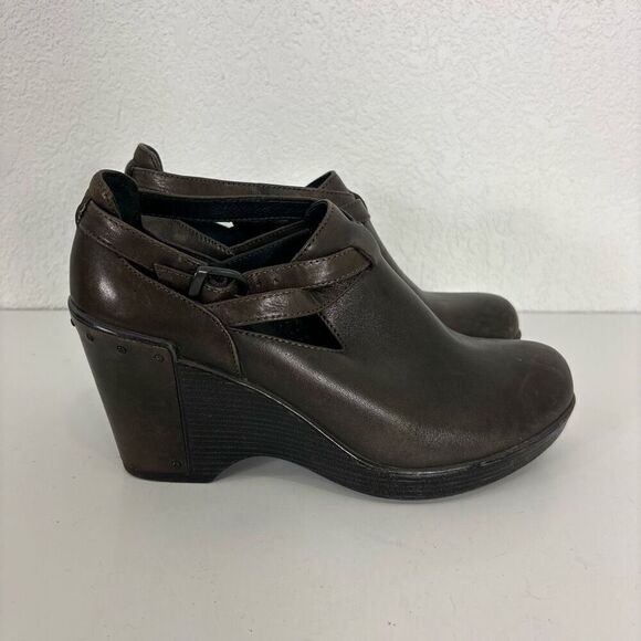 Dansko Grey Leather Franka Wedge Cut Out Buckle Side Booties - Picture 1 of 7